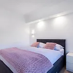 Urban Style By Loft 3*
